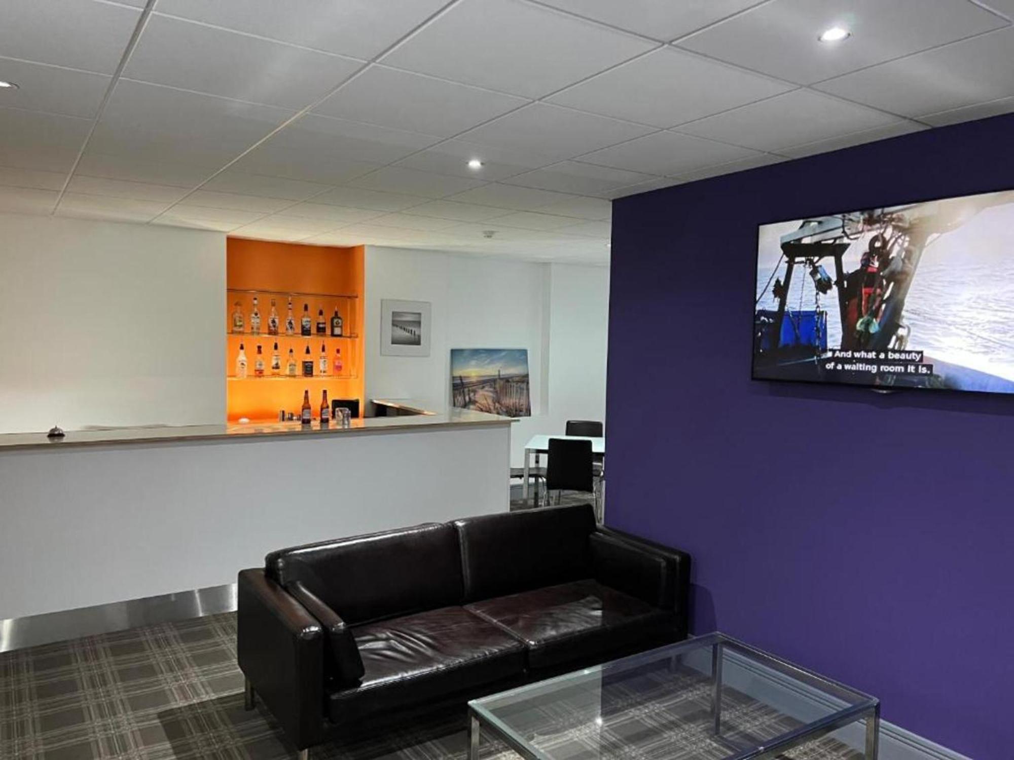 Oyo Wave Crest Hotel Blackpool Esterno foto