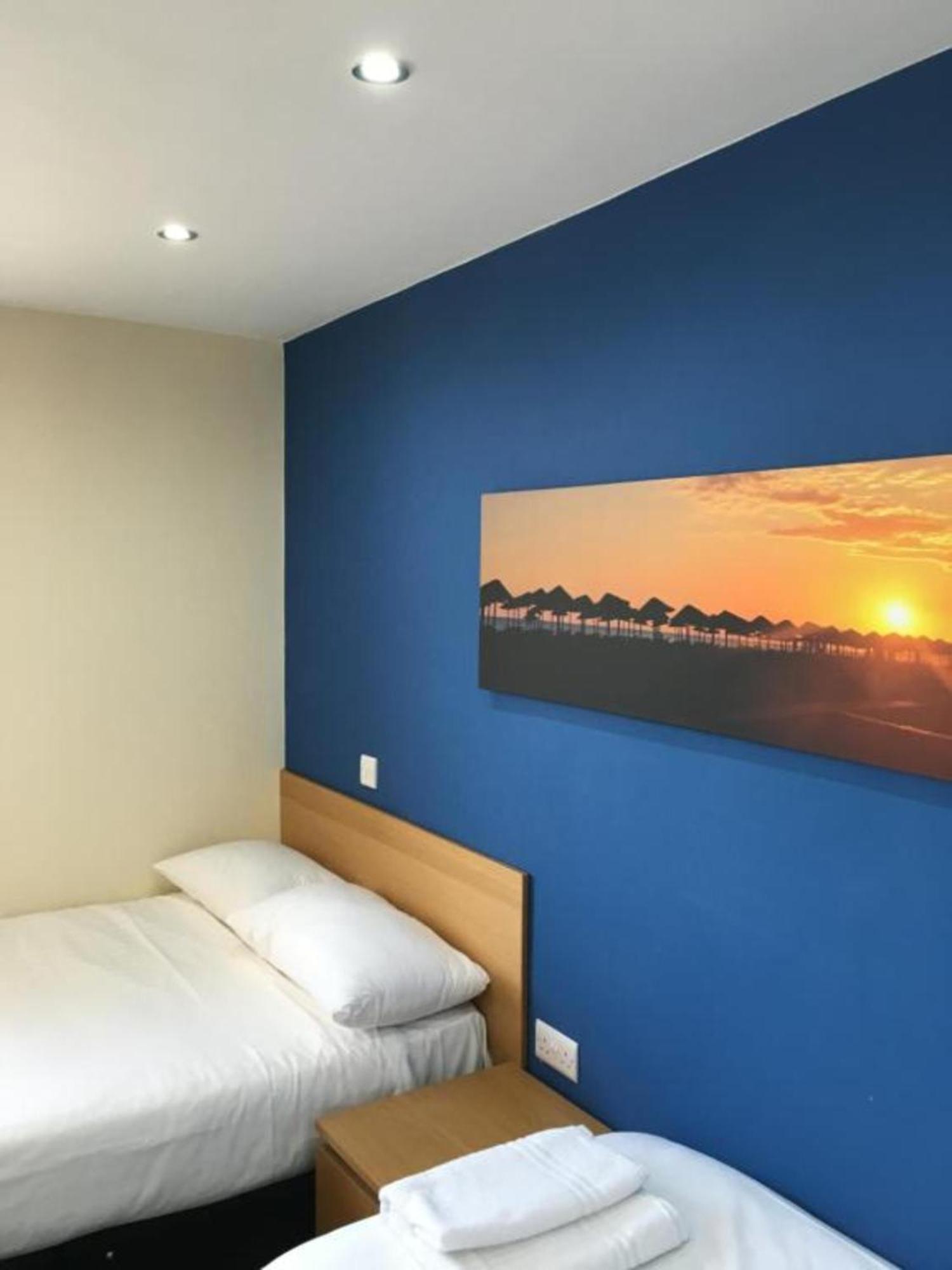 Oyo Wave Crest Hotel Blackpool Esterno foto
