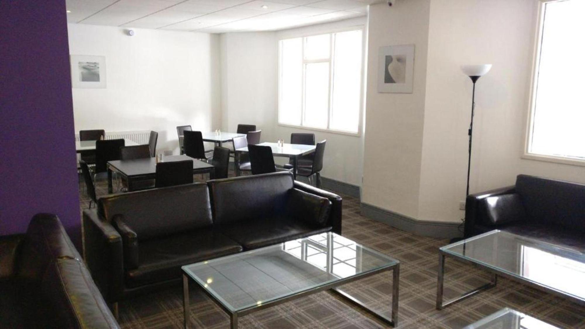 Oyo Wave Crest Hotel Blackpool Esterno foto