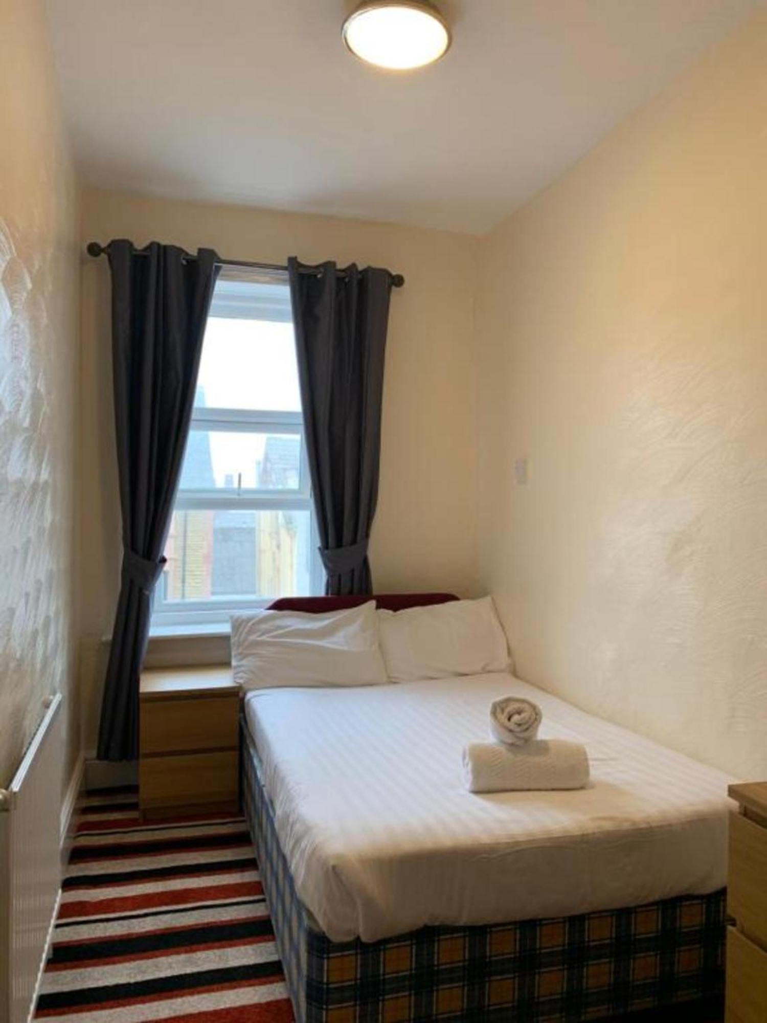 Oyo Wave Crest Hotel Blackpool Esterno foto