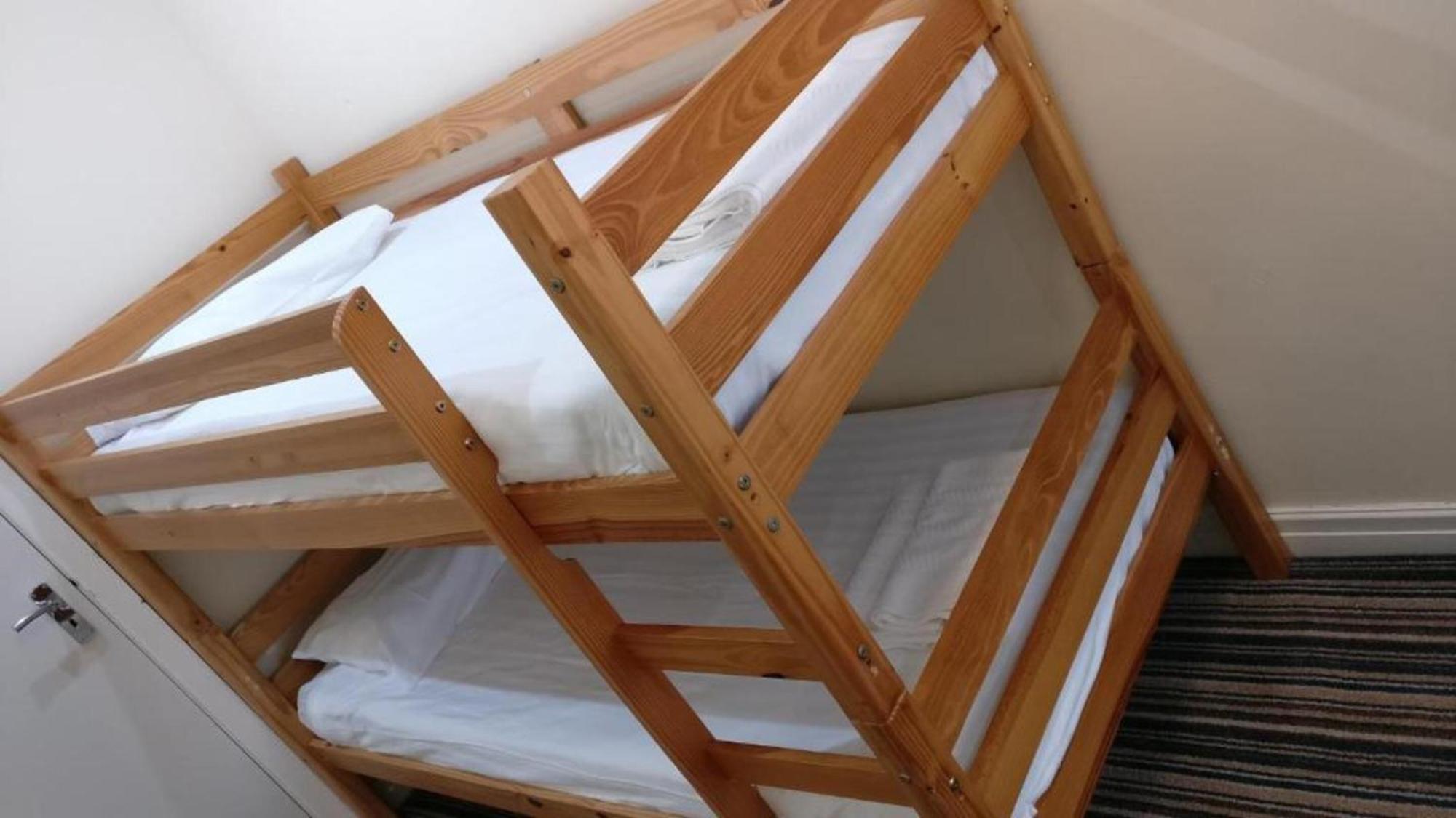 Oyo Wave Crest Hotel Blackpool Esterno foto
