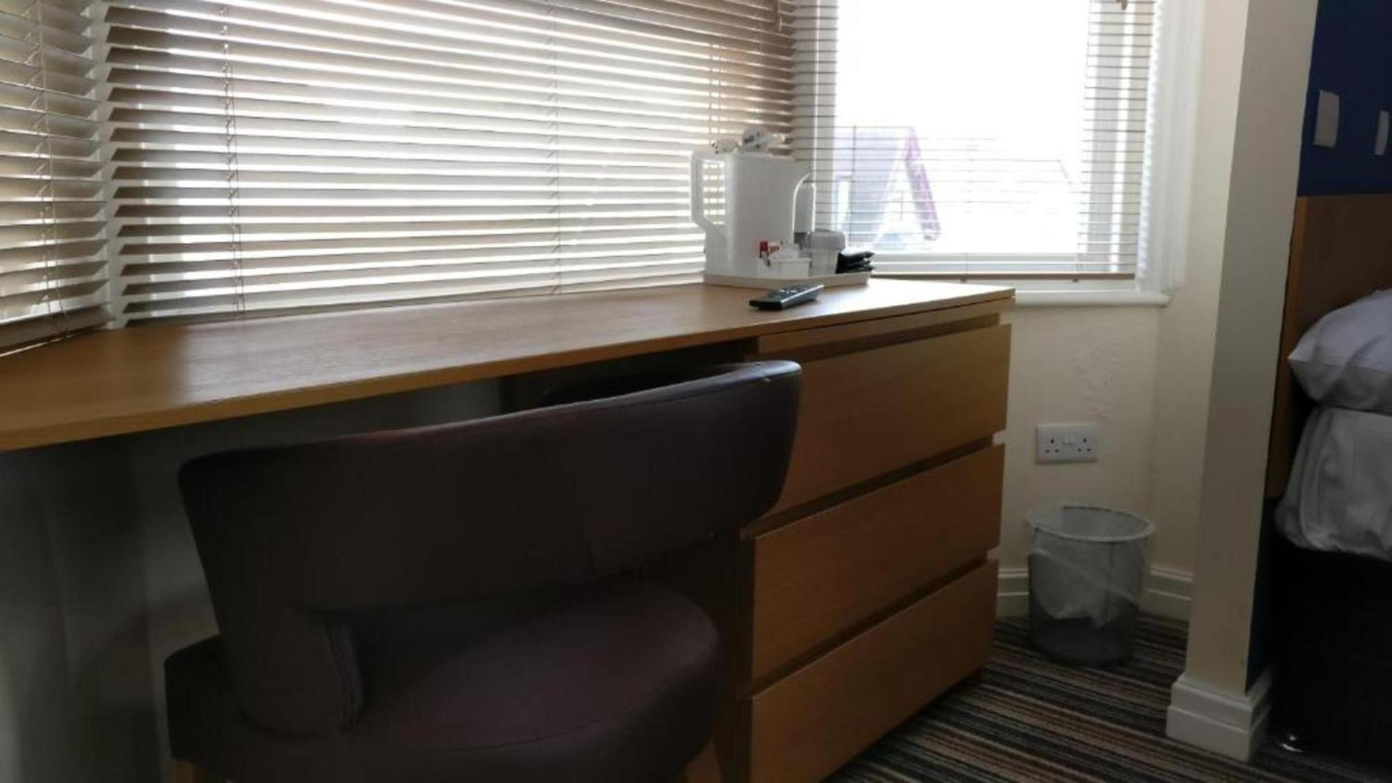 Oyo Wave Crest Hotel Blackpool Esterno foto